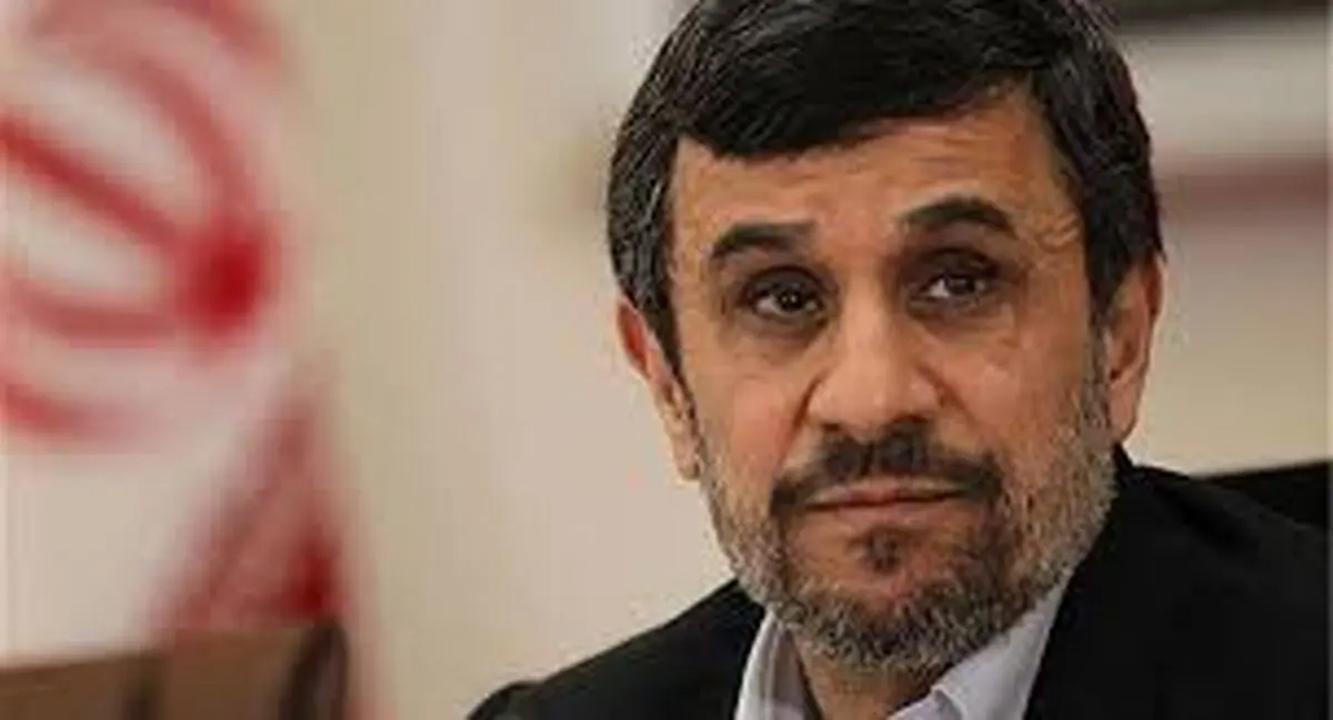 حضور احمدی نژاد در مراسم تشییع پیکر پاک سردار شهید قاسم سلیمانی / عکس