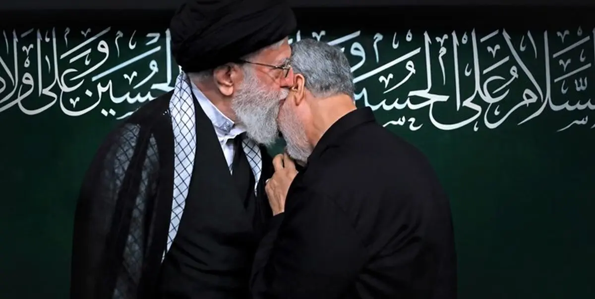 دفن حاج قاسم سلیمانی با عبای نماز شب رهبر معظم انقلاب