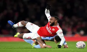 نجات توپچی‌ها با فریادهای سرمربی