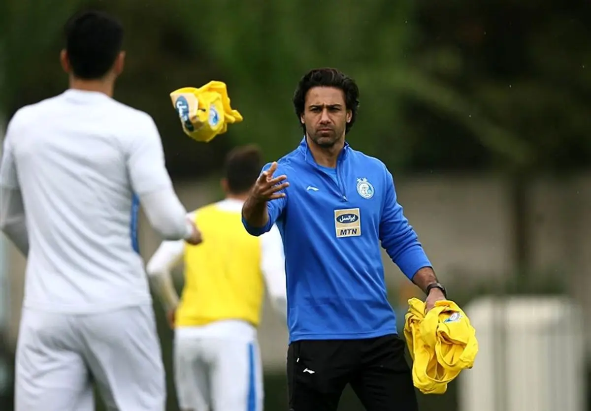 معارفه فرهاد در غیاب کاپیتان‌ها