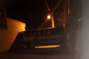 سارق اتوبوس در ورامین، خودرو را به دیوار کوبید