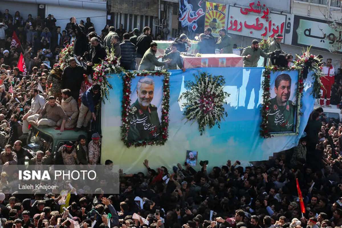 ازدحام جمعیت مانع خاکسپاری پیکر شهید سلیمانی شد/زمان مراسم خاکسپاری متعاقبا اعلام می‌شود