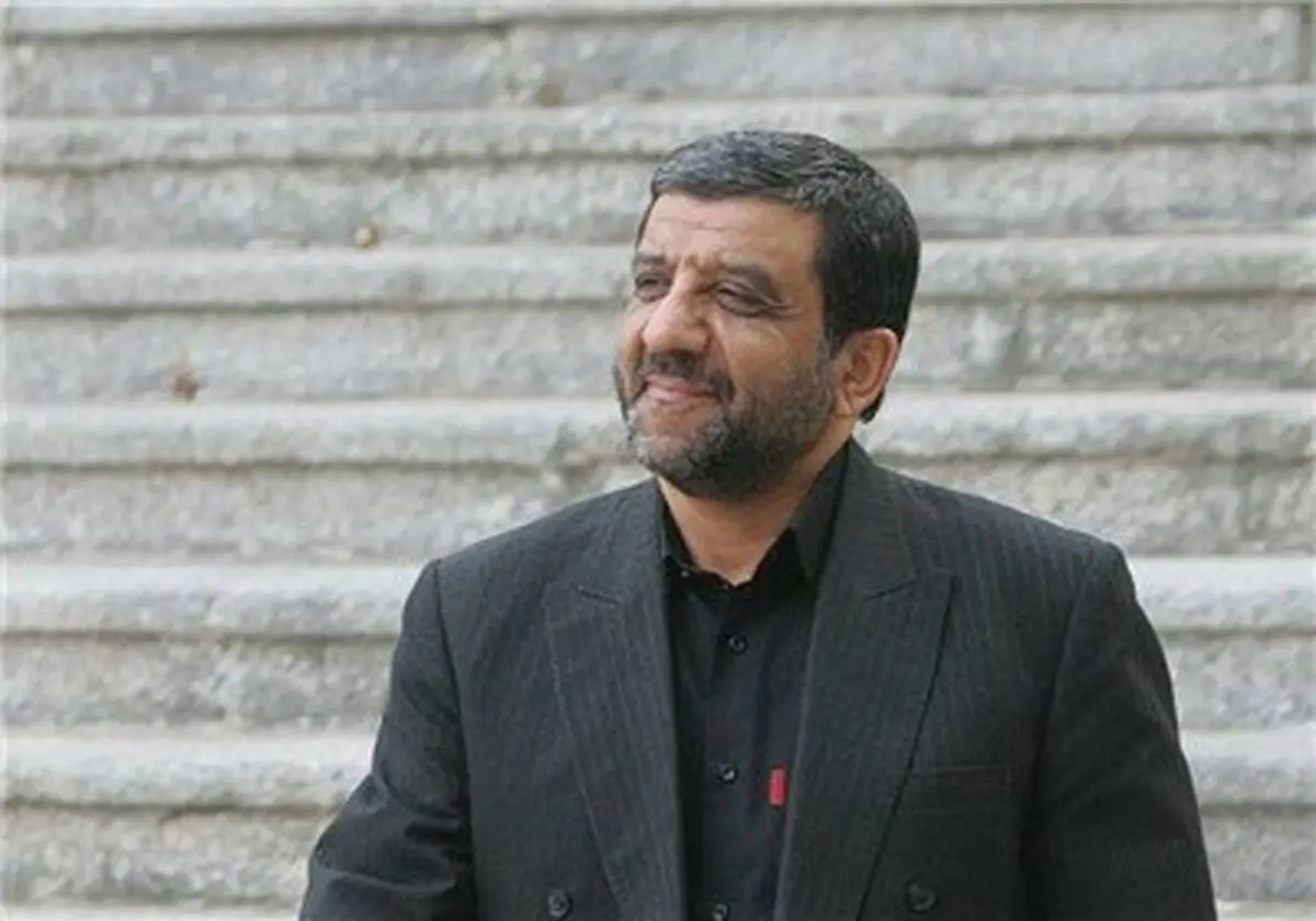 ضرغامی: کسی در کاخ سفید نیست به ترامپ بگوید نادان!