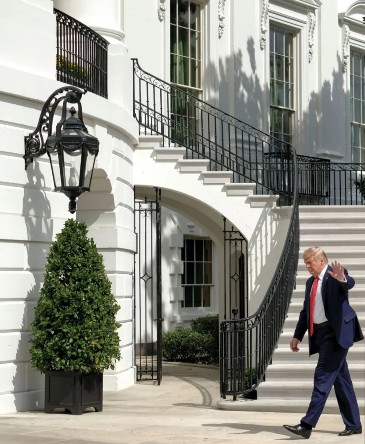 53 درصد آمریکایی‌ها با سیاست ترامپ در قبال ایران مخالفند / سقوط محبوبیت ترامپ در آستانه انتخابات