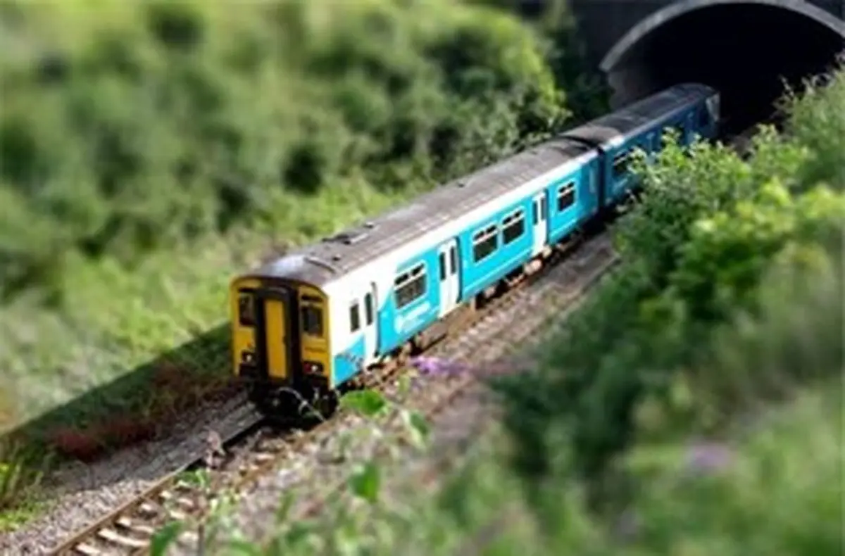 برخورد مامور راه‌آهن با قطار ترنست جانش را گرفت