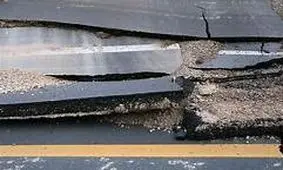 ریزش کوه و مسدود شدن اتوبان جدید خرم‌آباد + فیلم