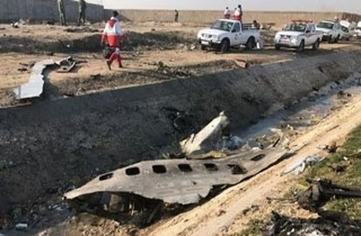 عکس یادگاری زوج کشته شده در سقوط هواپیمای اوکراینی با سردار شهید سلیمانی