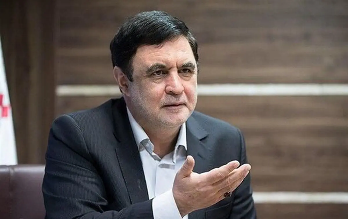 اصولگرایان نباید بخاطر پایداری بیش از این هزینه بدهند/بسیاری از چهره های سرشناس اصولگرا ردصلاحیت شدند