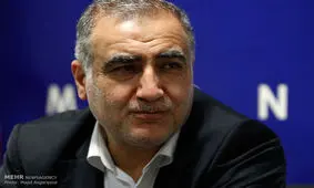 لاریجانی جایگاه مجلس را تنزل داد/ پیوند راهبردی روحانی و لاریجانی