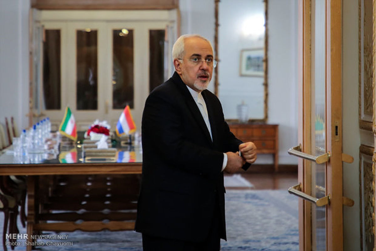 گفتگوی ظریف با وزیر خارجه استرالیا درباره یک زندانی تکذیب شد