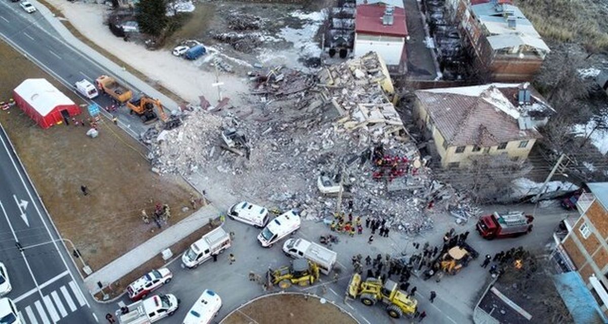 افزایش تلفات زلزله در ترکیه / حبس شدن بیش از ۲۰ نفر در زیر آوار