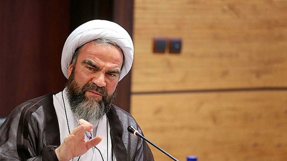 شخص آیتالله مصباح یک ماه در کانادا بود / ایشان به آمریکا هم رفت