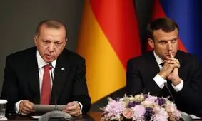 ماکرون، عهدشکنی ترکیه را به باد انتقاد گرفت
