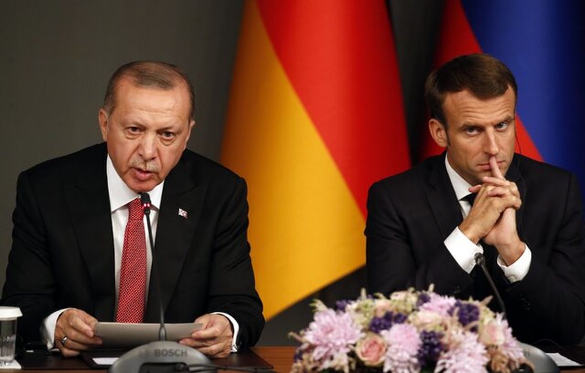 ماکرون، عهدشکنی ترکیه را به باد انتقاد گرفت