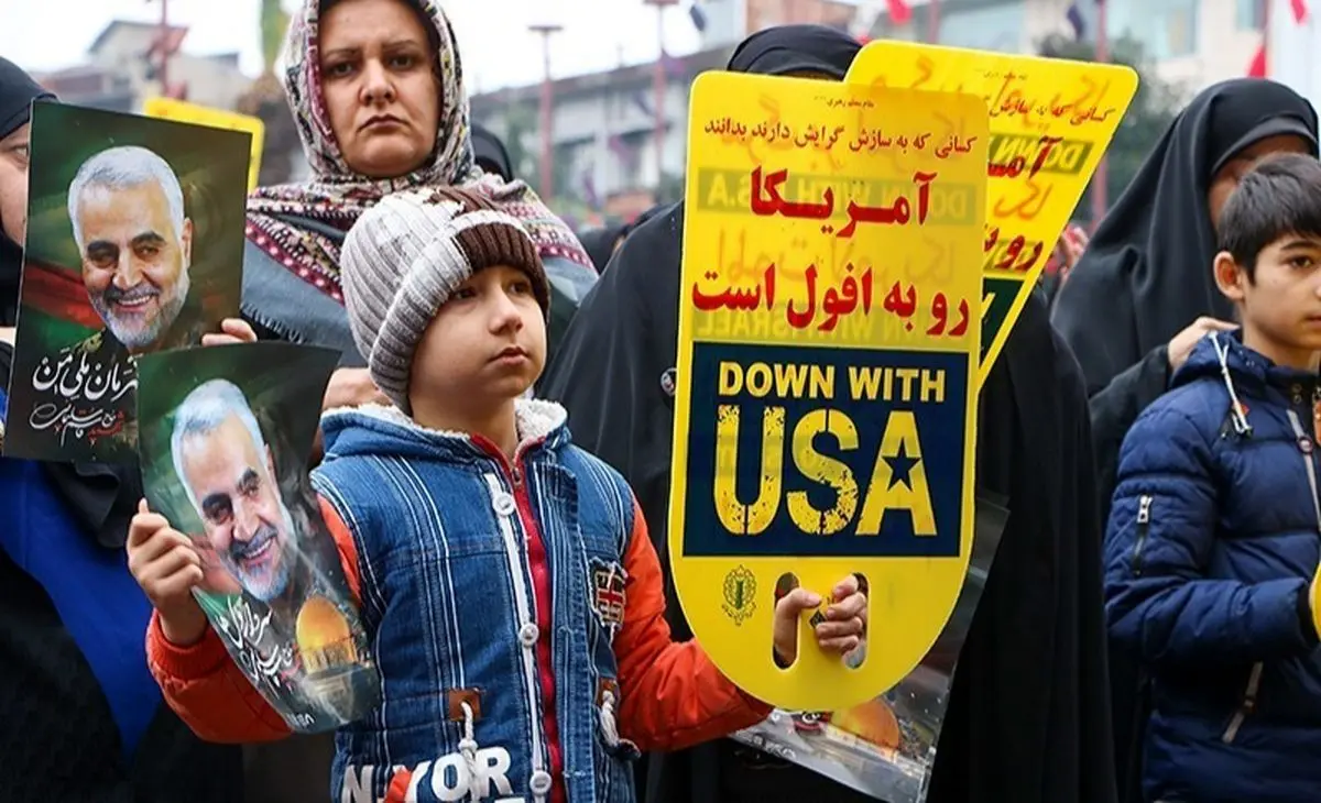 ادای احترام کودکان خوزستانی به سردار دل‌ها به روایت تصویر