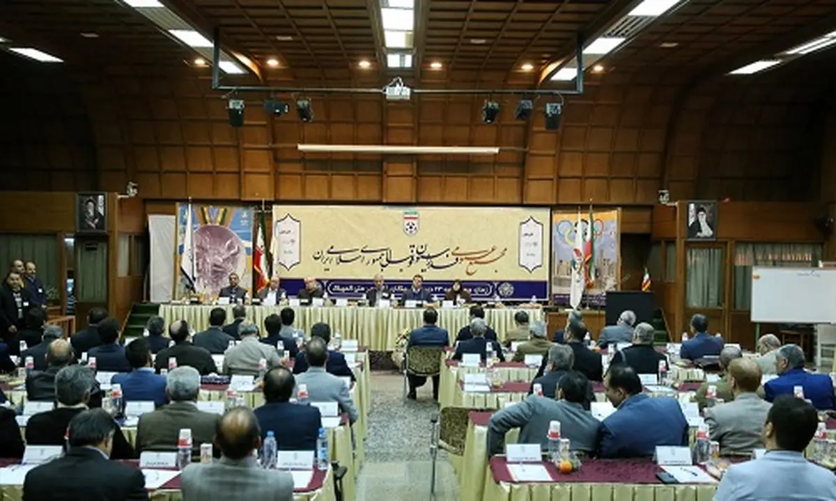 برگه‌های سفید امضا برای ریاست فدراسیون فوتبال در دست اعضای هیئت رئیسه!