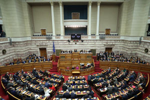 پارلمان یونان نسخه اصلاح شده توافق همکاری دفاعی با آمریکا را تایید کرد