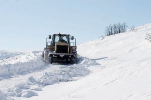 برف راه ۱۰۰ روستای سنقروکلیایی را بست/ ارتفاع برف به ۲۵ سانتی‌متر رسیده
