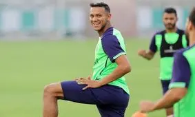 شوک به الاهلی/هافبک برزیلی بازی با استقلال را از دست داد