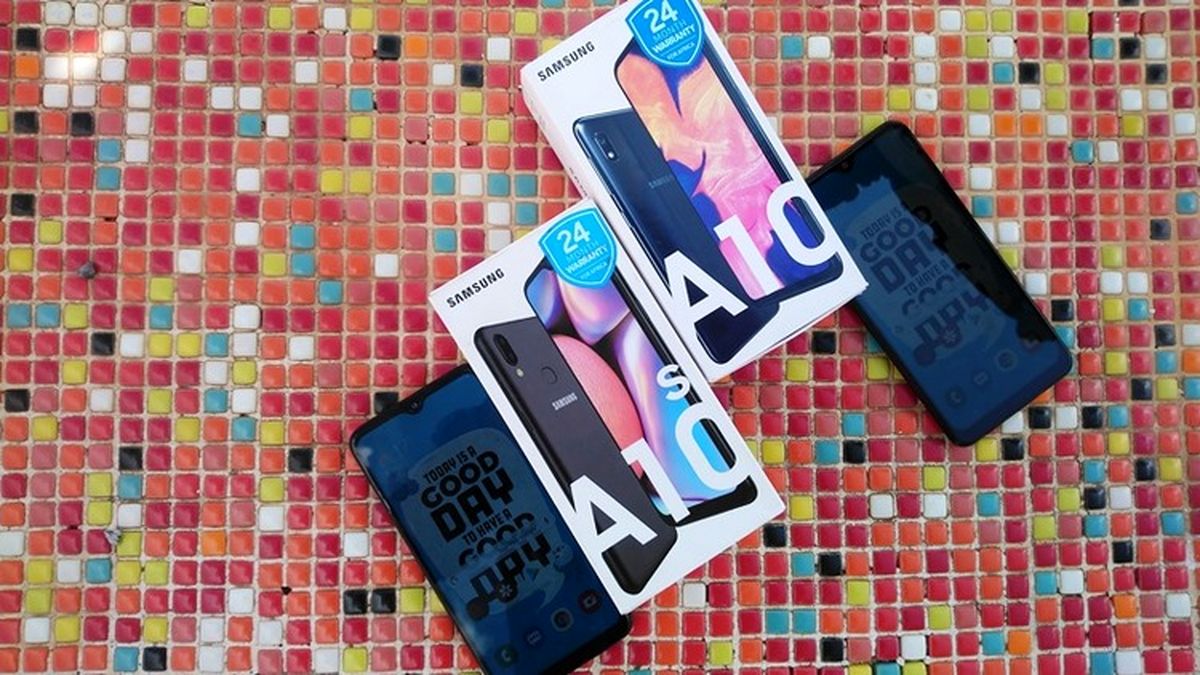 A10 یا A10s؛ خرید کدام گوشی سامسونگ عاقلانه است؟