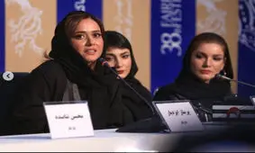 بغض و چهره غمناک پریناز ایزدیار/ پشت پرده مشکی پوشیدن بازیگران در جشنواره فجر/ علت حذف فرش قرمز چیست؟