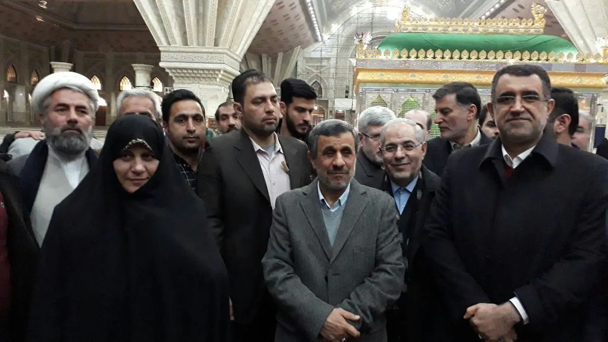 احمدی ‌نژاد ‌امروز در حرم امام چه گفت؟ + عکس و فیلم