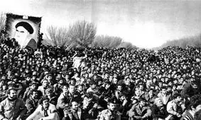 ماجرای سقوط رژیم پهلوی در روز هجدهم بهمن ماه ۱۳۵۷ ‌/ جوانان اصفهانی چگونه خبرنگاران BBC را سرکار گذاشتند؟