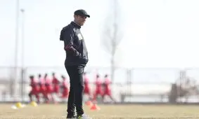 گل‌محمدی: بازیکنان پرسپولیس برنده به دنیا آمده‌اند