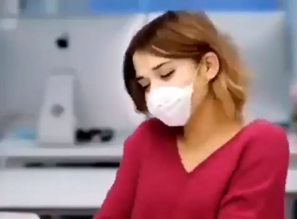 فیلم| ساخت ماسک با دستمال کاغذی و کش پول در چند ثانیه