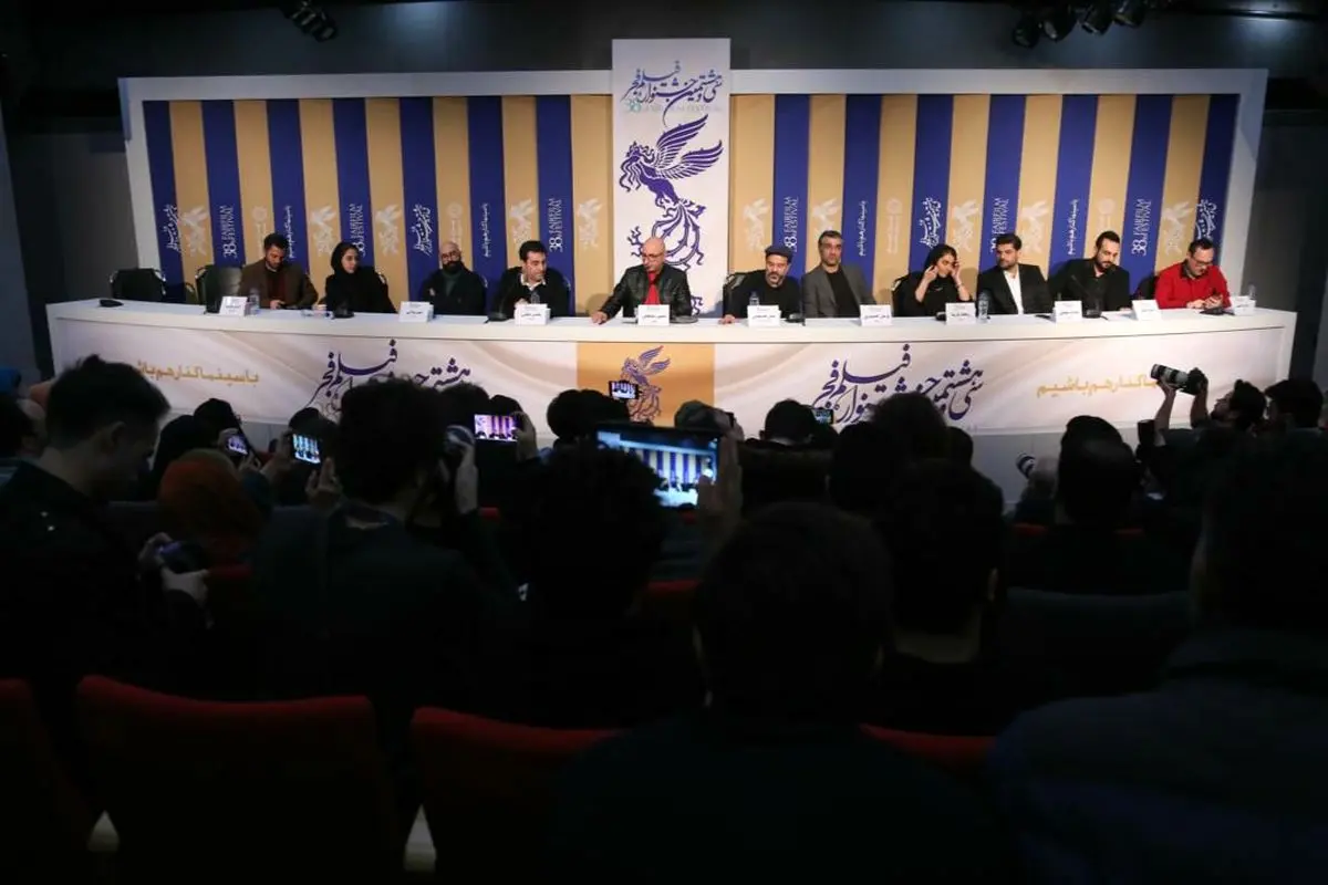 پیمان قاسم‌خانی: با کلمه "بی‌ناموس" می‌توانید با خانواده من شوخی کنید/ حضورم در جشنواره به جهت ویترین و تبلیغ است