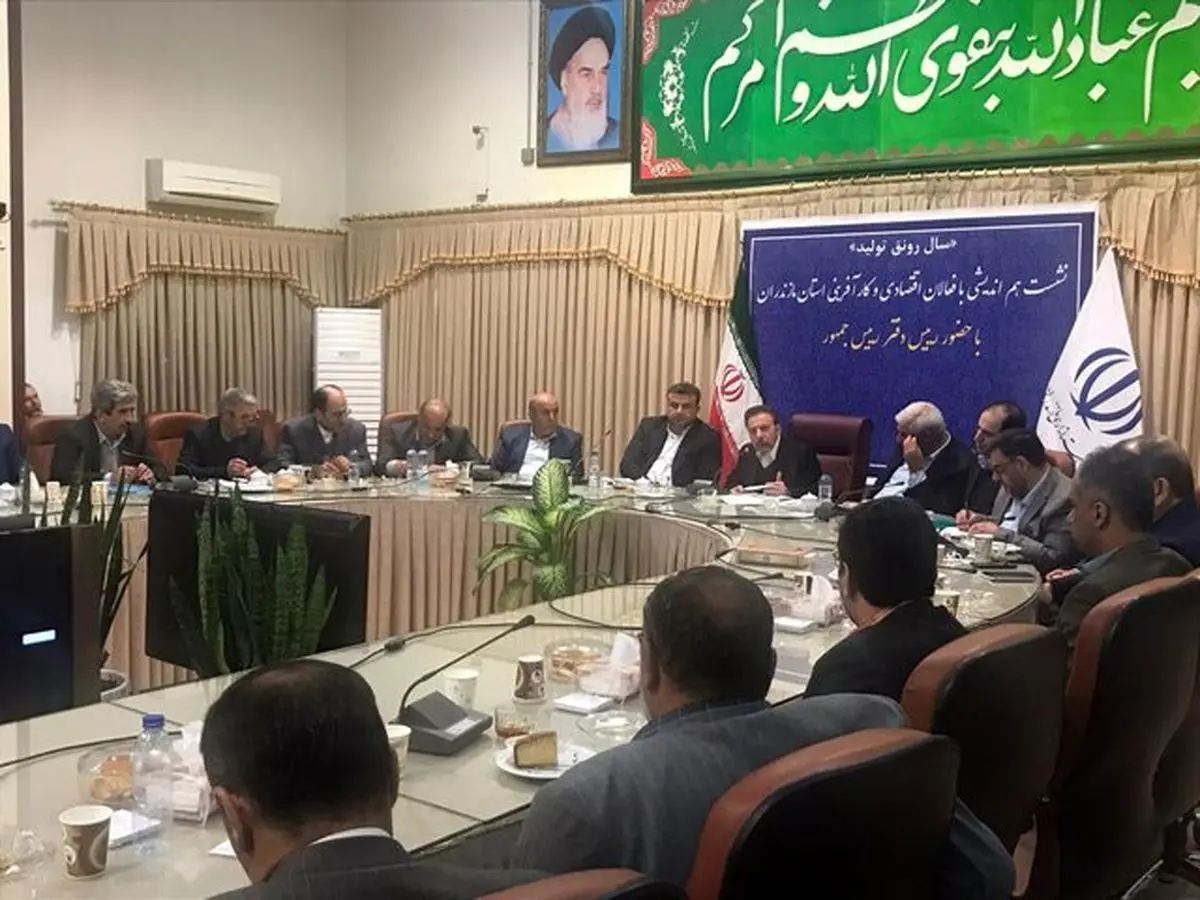 امروز چاره‌ای جز حفظ توان بازار نداریم/دولت با شرایط دو نرخی برای هیچ کالایی موافق نیست