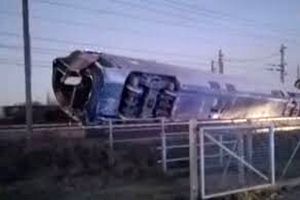 32 کشته و زخمی در حادثه خروج قطار از ریل در ایتالیا