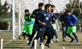 با نیمکت استقلال در دربی ۹۲