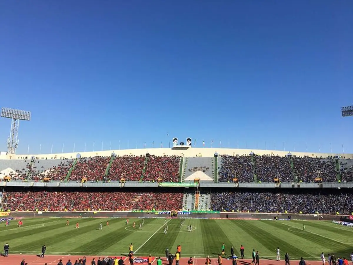 ۴۰ هزار هوادار در آزادی