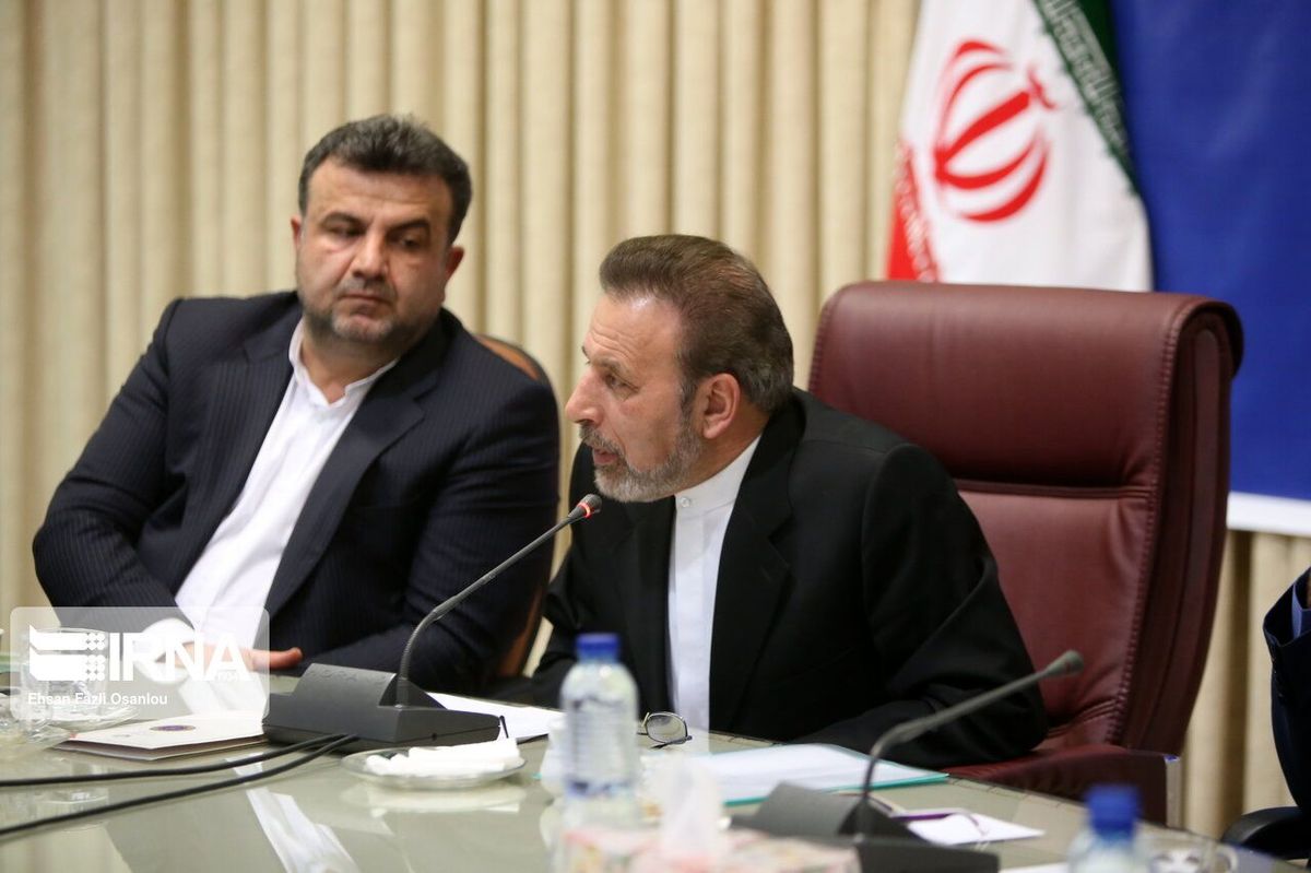 برخی دیواری کوتاهتر از دیوار دولت نیافتهاند و همواره دولت را تخریب می کنند