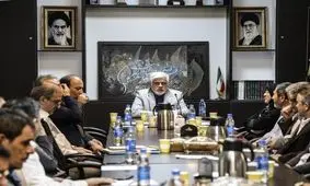 عارف: مگر انقلابی‌تر از اصلاح‌طلبان کسی سراغ دارد؟