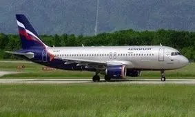 فرود اضطراری هواپیمای مسافربری در پایگاه روسیه در لاذقیه