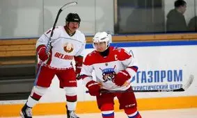 هاکی‌بازی دوستانه پوتین و لوکاشنکو / عکس