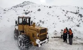 سقوط بهمن در جاده چالوس/ خطر ریزش سنگ در محدوده «پل خواب»
