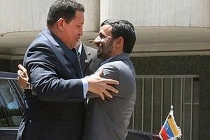 تذکر آیت الله فاضل لنکرانی درباره تعهد دو میلیارد دلاری احمدی نژاد به ونزوئلا