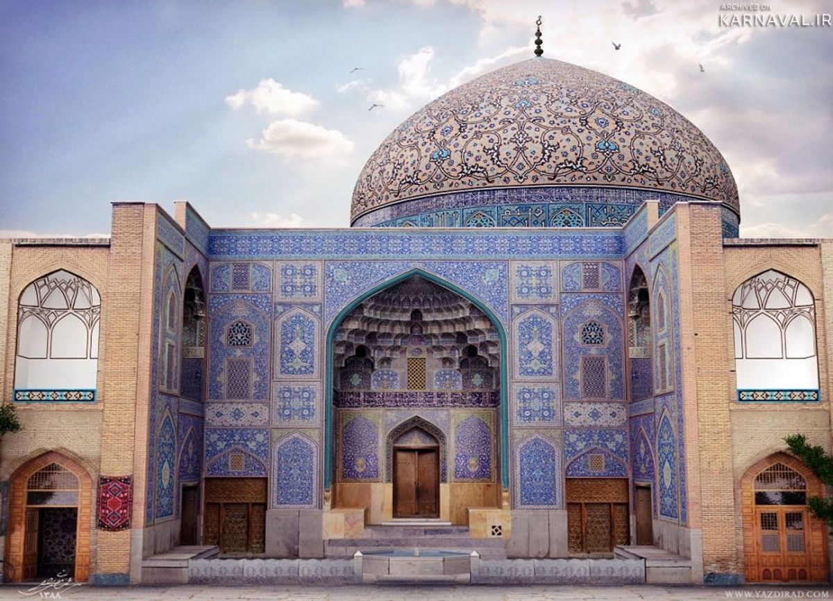 استفاده از مسجد شیخ‌لطف‌الله اصفهان به عنوان دروازه فوتبال! / فیلم
