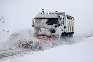 برف و کولاک شدید دو محور در استان زنجان را مسدود کرد
