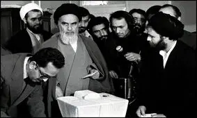 اصل در سیره امام (ره) مصلحت مردم است