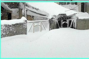 عکس/ تصاویری عجیب اما واقعی از دفن شدن شهرستان خلخال در استان اردبیل در زیر برف