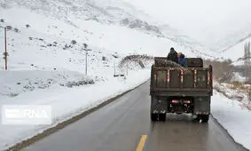 جاده‌های کوهستانی خراسان رضوی برفی است