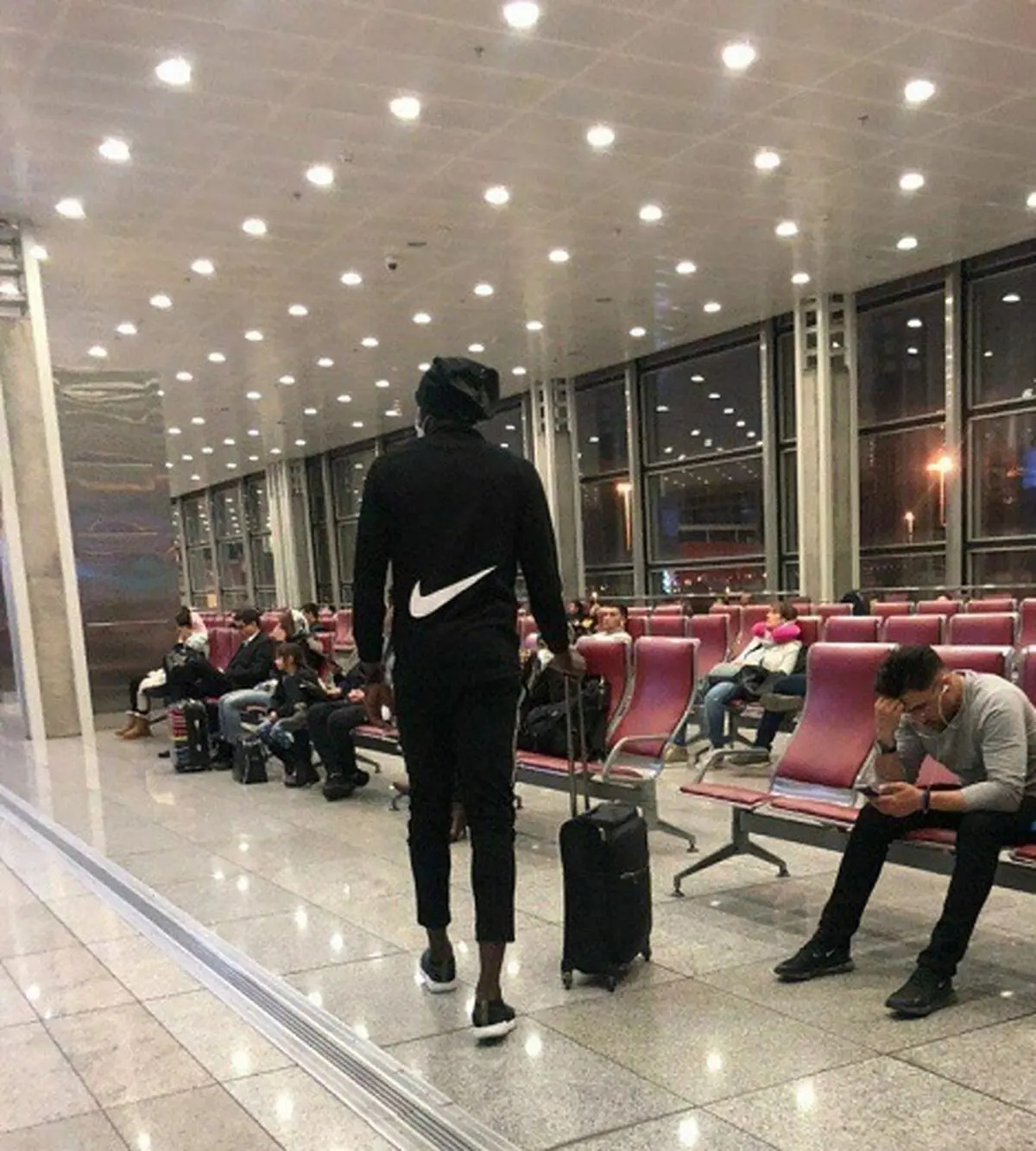 دیاباته پولش را گرفت و به فرانسه رفت