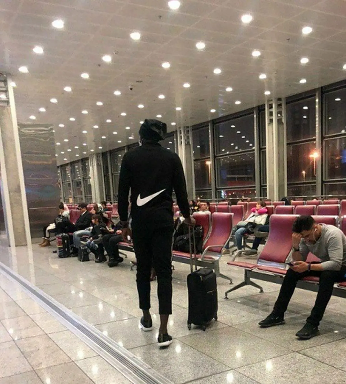 دیاباته پولش را گرفت و به فرانسه رفت