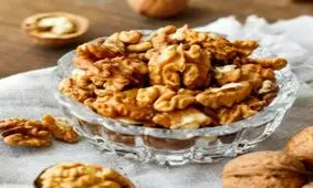 گردو بخورید تا از پوکی استخوان در امان بمانید