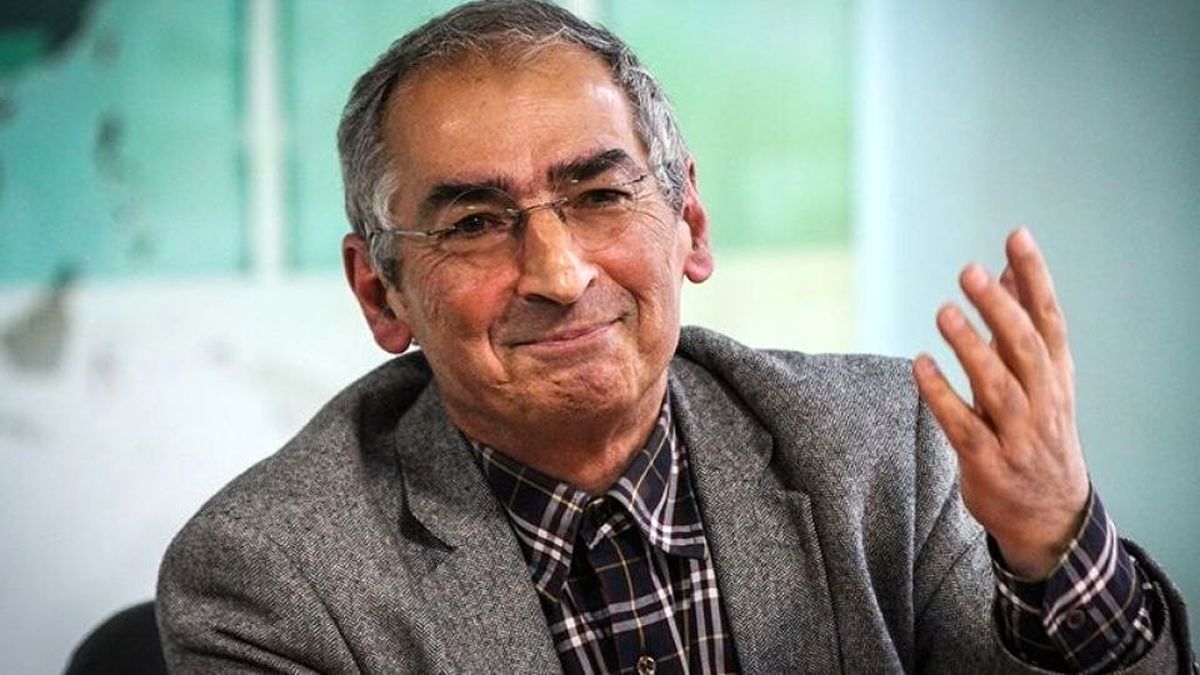 زیباکلام: محبوبیت روحانی به صفر رسیده است