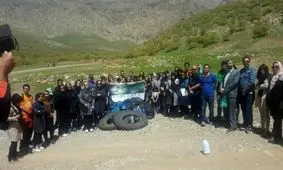 پاکسازی طبیعت توسط دوستداران محیط زیست در کرمانشاه